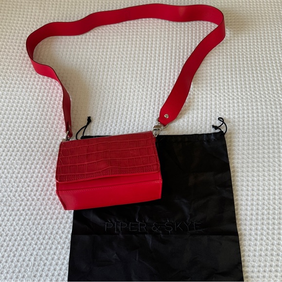 Piper and Skye red leather crossbody bag - Picture 2 of 11